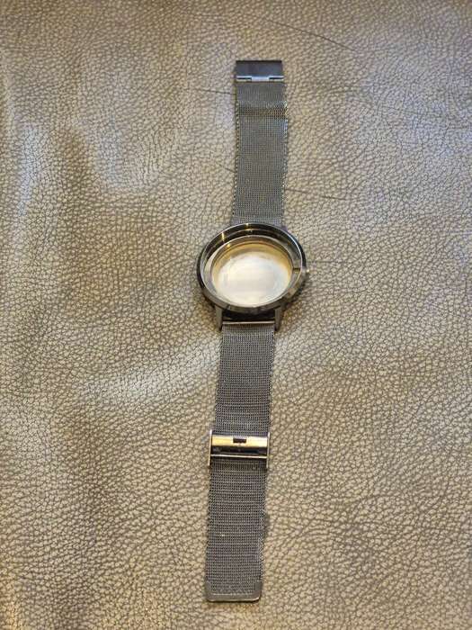 Black All Stainless Steel Mesh Strap, Working, and Black Stainless Steel Watch Case.