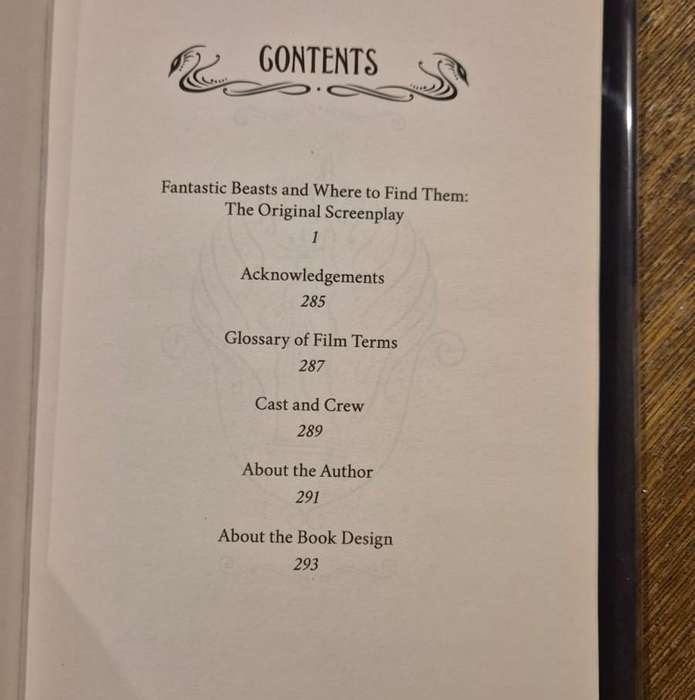 Fantastic Beasts & Crimes of Grindelwald (2 books)