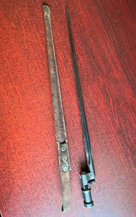 RUSSIAN 189/30 MOSIN NAGANT BAYONET WITH CRUCI FORM SOCKET-OVERALL LENGTH 50,5 CM