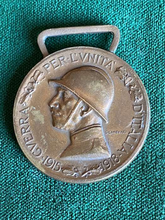 ITALIAN WAR MEDAL 1915-1918