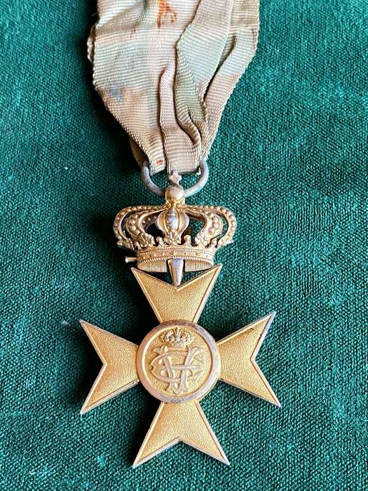 ITALIAN LONG SERVICE DECORATION FOR 25 YEARS V.E. CYPHER-SILVERGILT