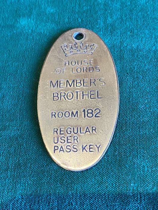 BRITISH HOUSE OF LORDS-MEMBERS BROTHEL TOKEN-MEASURES 65 X 35 MM
