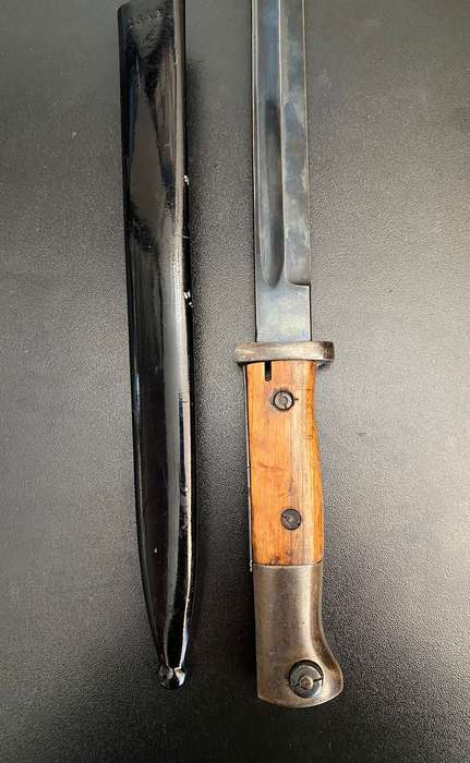 SPANISH M1943 MAUSER BAYONET WITH METAL SCABBARD