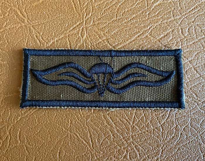 PARA WINGS-BLACK EMBROIDERED ON NUTRIA