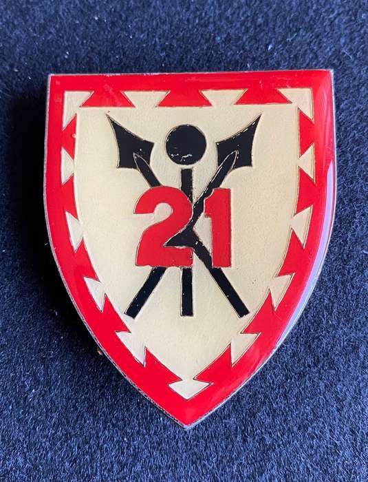 21 BATTALION SHOULDER FLASH- 3 PINS
