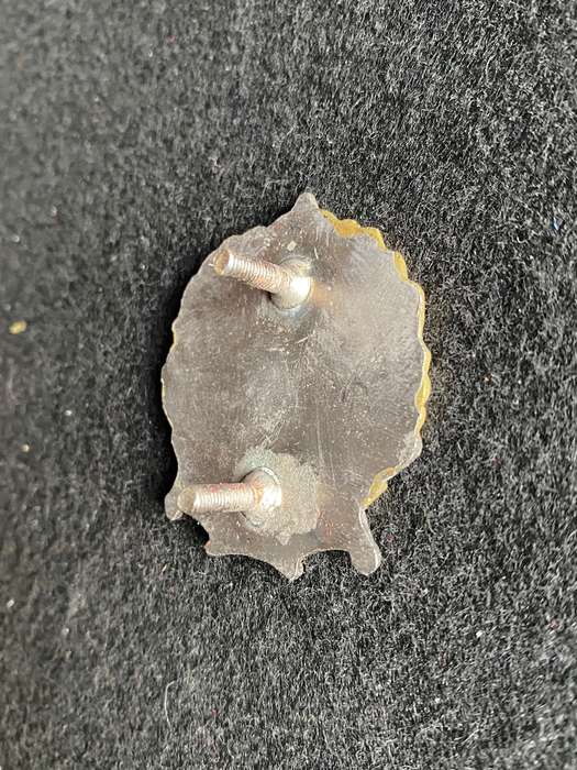 10 ANTI AIR REGT. BERET BADGE-WORN FROM 1987- 2 X SCREW LUGS