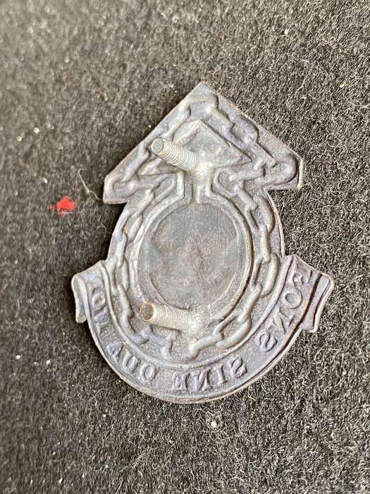FAR NORTH COMMAND MAINTENANCE UNIT CAP BADGE- APPROVED 1990- 2 LUGS