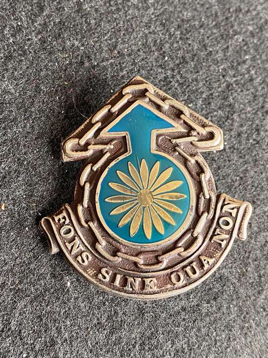NORTHERN TRANSVAAL COMMAND MAINTENANCE UNIT CAP BADGE-APPROVED 1986- 2 PINS