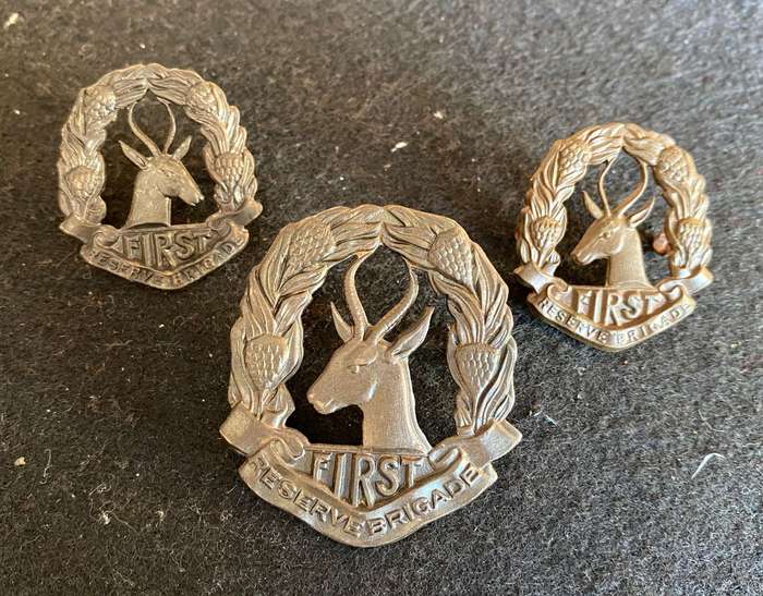 RESERVE BRIGADE CAP AND COLLARS-WORN 1940-43-LUGS INTACT