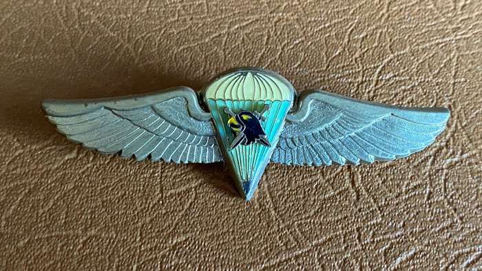ZAMBIAN ARMY SPECIAL FORCES ADVANCED STATIC LINE PARA WING-1970'S-80'S- 2 PINS