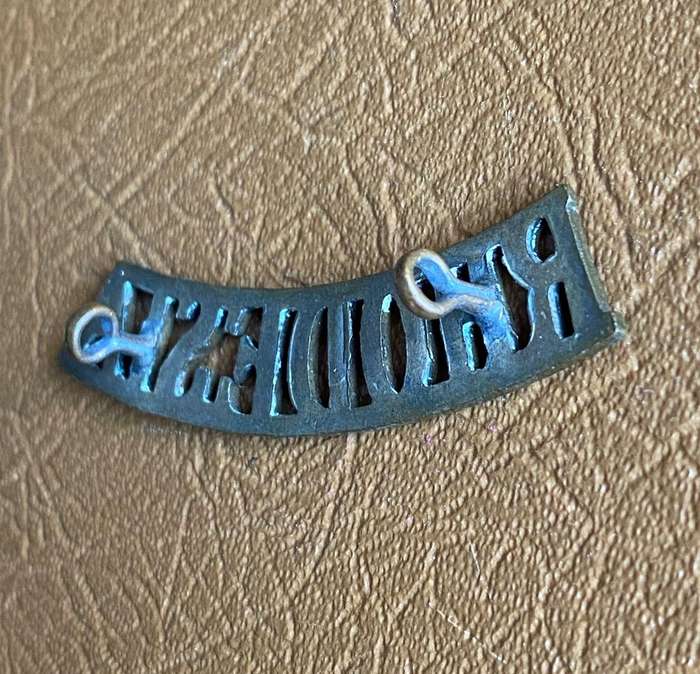 RHODESIA REGT. TITLE-WORN 1920'S-50'S- 2 LUGS