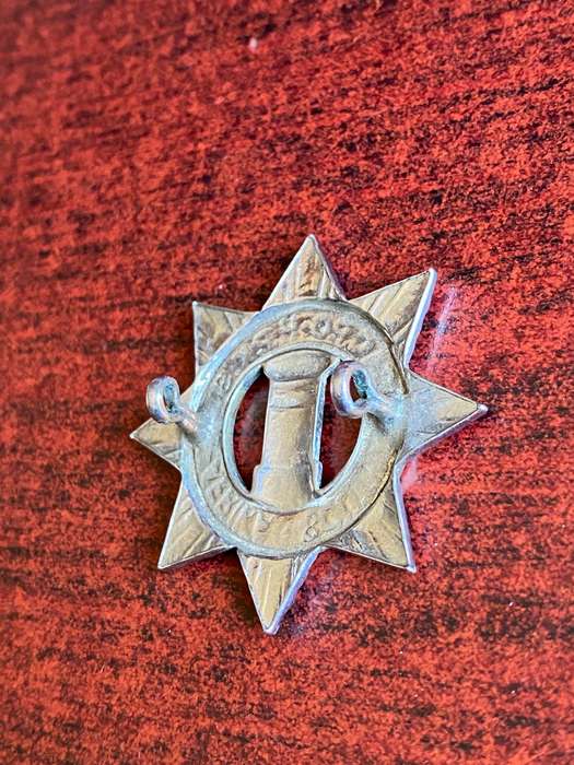 SOUTH AFRICA GENERAL POST OFFICE- CAP BADGE SMALLER TYPE - 2 LUGS