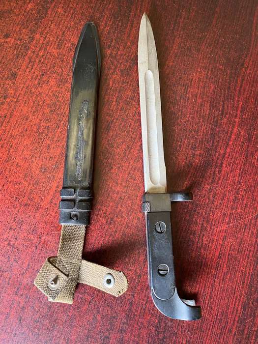 AK47 BAYONET-EAST GERMAN WITH EARLY WEB HILT LOOP-GOOD CONDITION