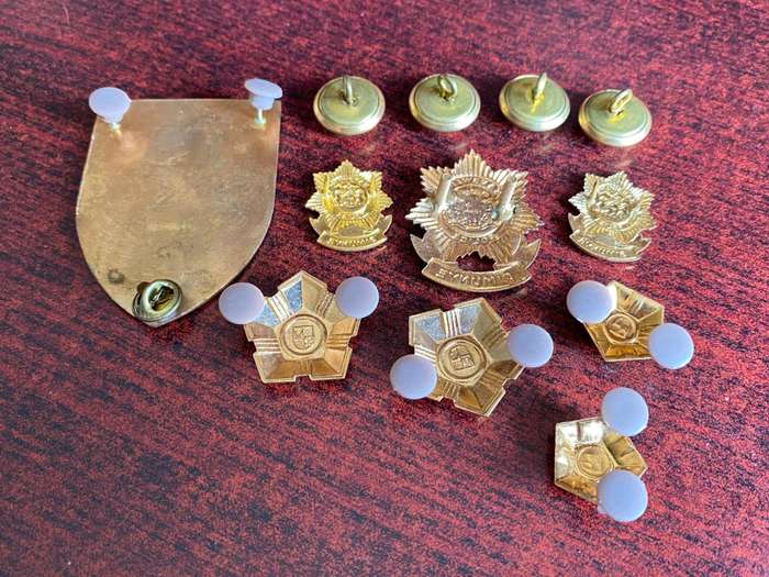 KANGWANE POLICE CAP,COLLARS,BUTTONS FLASH AND RANKS