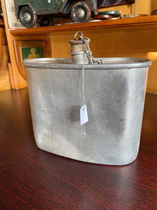 WW1 WATER BOTTLE-COMES WITH STOPPER- STILL GOOD CONDITION