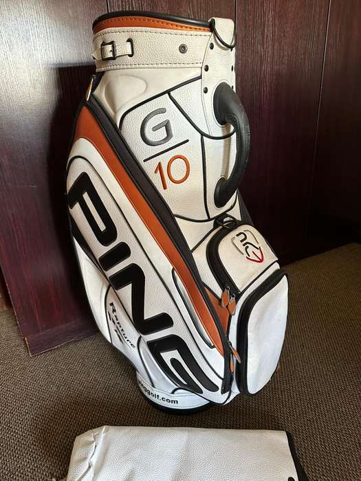 PING G10 DLX CART BAG-PRO CIRCUIT-THIS BAG IS IN VERY GOOD CONDITION,WITH ALL ZIPS WORKING-COMES WIT