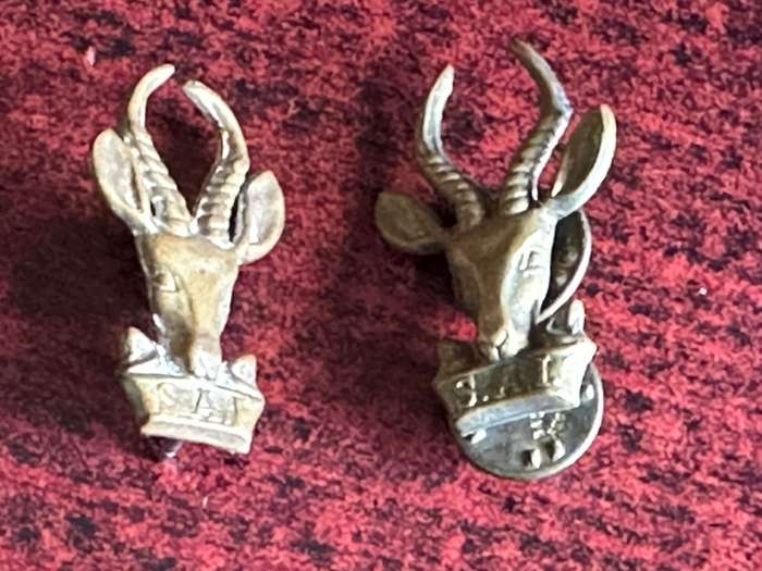 SA INFANTRY CORPS COLLAR BADGE PAIR-BRASS-WORN 1953-1976-PINS INTACT