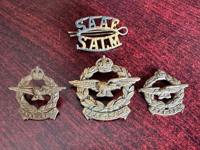 SAAF GILDING METAL CAP COLLARS + TITLE-WORN 1926-1959-PLEASE LOOK AT PICS FOR CONDITION OF LUGS