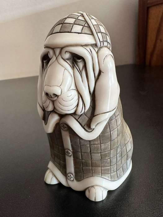 JOHN BICCARD,CRUSHED MARBLE ,SHERLOCK HOUND SCULPTURE 110MM-GOOD CONDITION