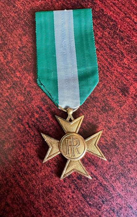 ITALIAN MILITARY LONG SERVICE CROSS GOLD CROSS FOR 25 YEARS OF SERVICE
