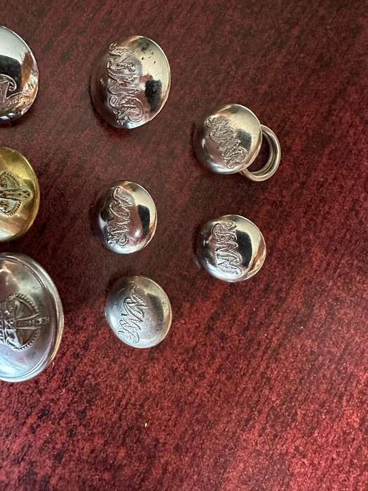 NATAL MOUNTED RIFLES (NMR) TUNIC BUTTONS- 1X BRASS- 7 X CHROME