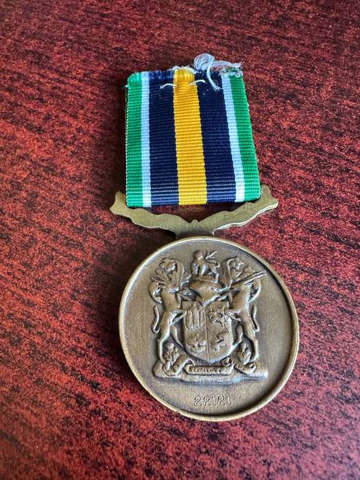 FULL SIZE DE WET MEDAL-NUMBERED 22121