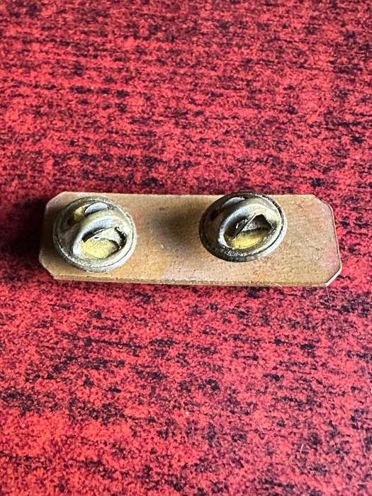 ARMY MARKSMAN BADGE-BRONZE RIFLE ON ENAMEL BACKING- 2 PINS