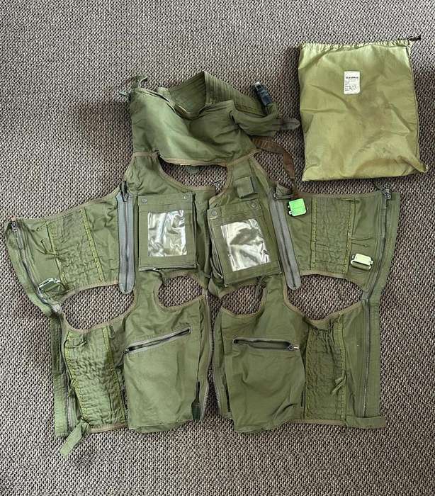 SAAF G-SUIT,SPECIFIC USED IN THE MIRAGE-LOOK AT MARTIN BAKER EJECTION SEAT BUCKLES AND CLIPS-MADE BY