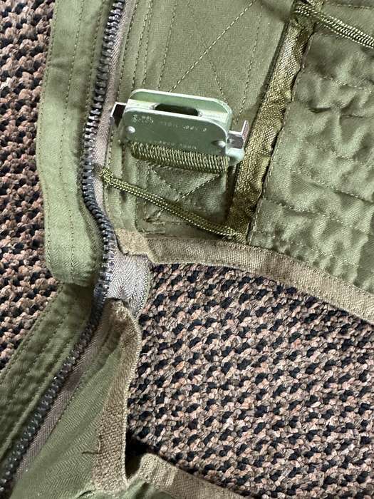 SAAF G-SUIT,SPECIFIC USED IN THE MIRAGE-LOOK AT MARTIN BAKER EJECTION SEAT BUCKLES AND CLIPS-MADE BY