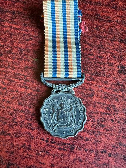 SA MINIATURE UNION MEDAL -1952- (SILVER)