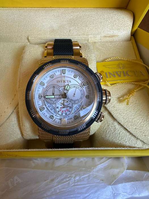 INVICTA MENS,SPECIALTY QUARTS CHRONOGRAPH,-CASE METERIAL STAINLESS STEEL-CASE DIAMETER 46 MM-CASE TH