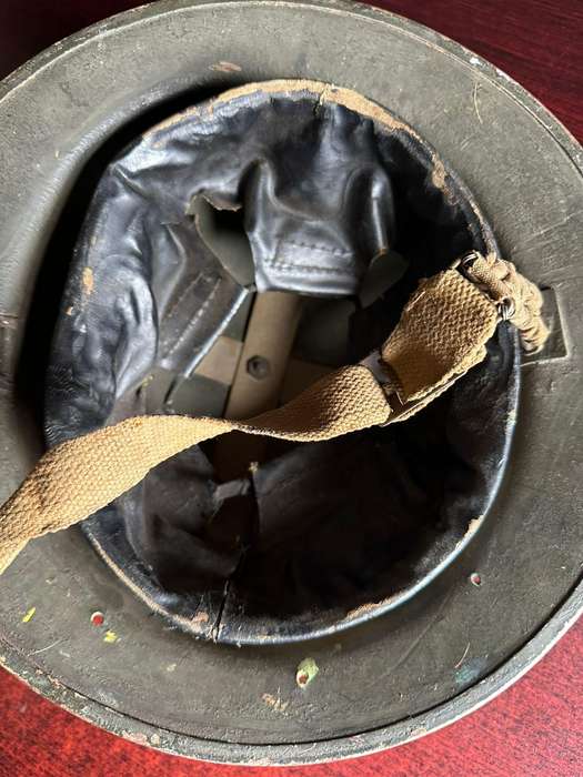 British Brodie helmet. WW2. Complete condition.