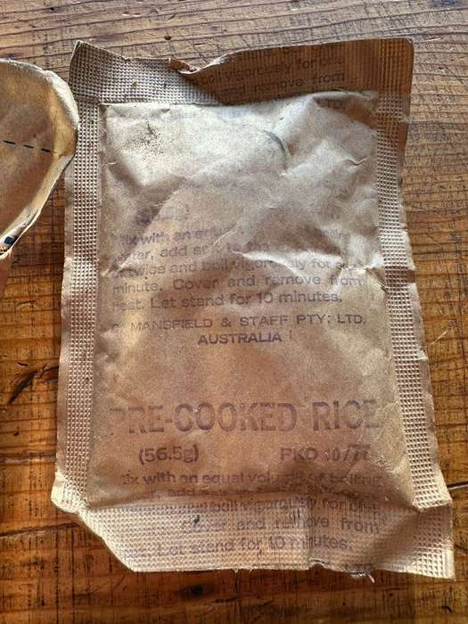 Original Rhodesian rat packs, only for display purpose. Not consumption. One complete,one uncomplete