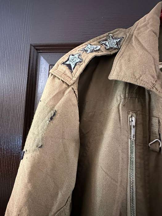 Border war period flight overall. Zips working. Comes with ranks and pilots wing, as well as surviva