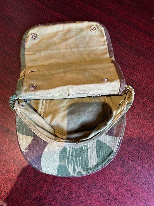 Original Rhodesian camo flap cap. Good condition with no damage, inside ring measures 54 cm.