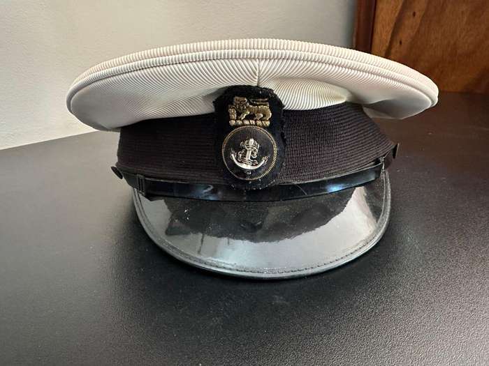 SA Navy petty officers peaked cap . Worn 1961-2003.