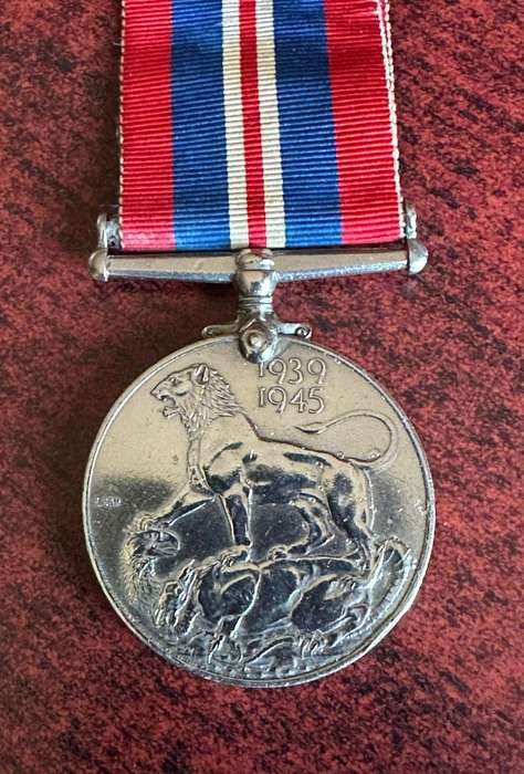 Unnamed WW2, full size War medal. Unnamed.