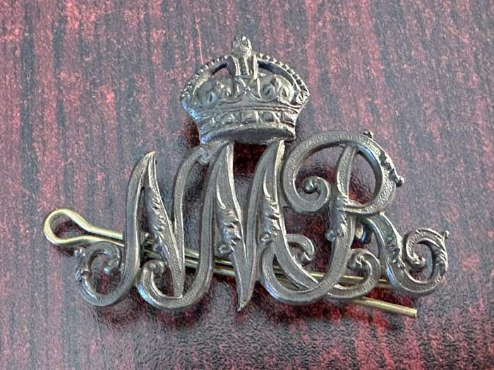 Natal Mounted Rifles slouch hat badge 1902-1913. Helmet badge 1935-1945. 3 Lugs
