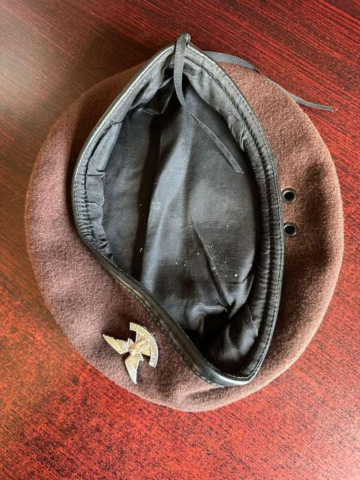 Rhodesian Selous Scouts beret with badge. Guaranteed original. Badge is also original anodised badge