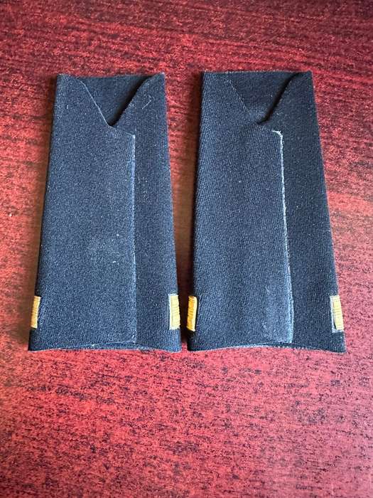 SA Navy Epaulette pair for Sub-Lieutenant.