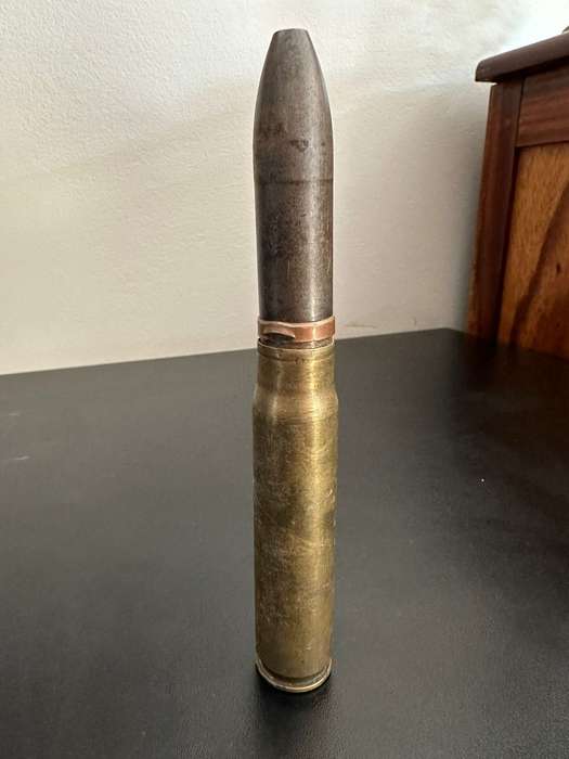 20 mm Round. Deactivated. Height 19cm.