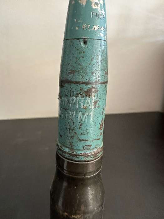 20 mm Round. Deactivated. Height 21,5cm.