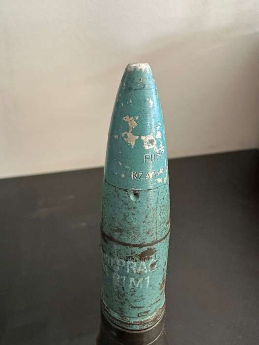 20 mm Round. Deactivated. Height 21,5cm.