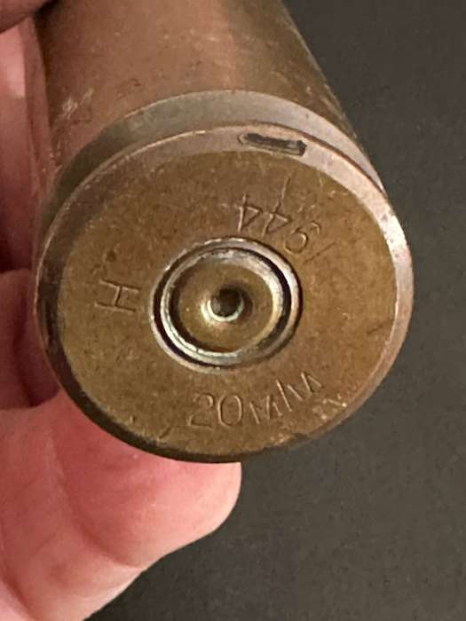 20 m. Round. Deactivated. Height 18 cm.