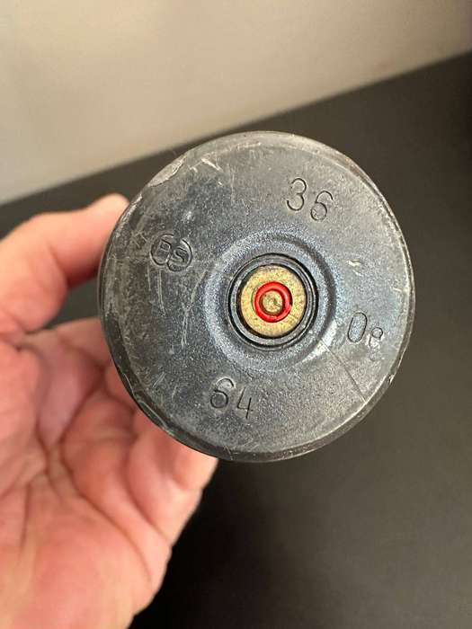 30mm. Round. Deactivated. Height 20 cm.