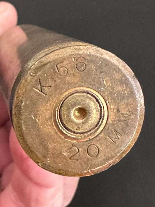 20mm. Round. Deactivated. Height 18 cm.