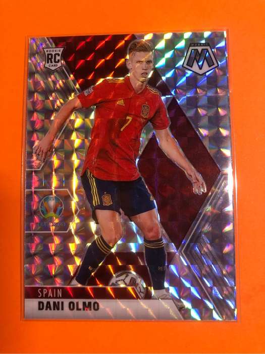 Dani Olmo ROOKIE Mosaic Euros REFRACTOR 2020 Soccer trading card