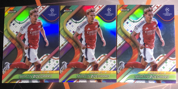 Martin Odegaard Arsenal REFRACTOR NEW Topps Finest 2025 soccer trading card
