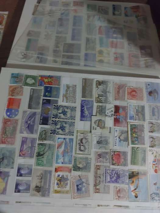 Stamp collection of 1500 stamps. some unique and valuable.