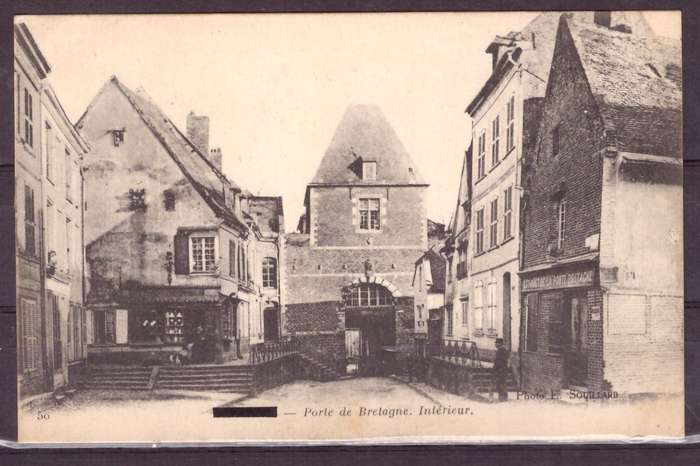 Post Cart from IWW {France} . ARMY POST OFFICE and CENSOR